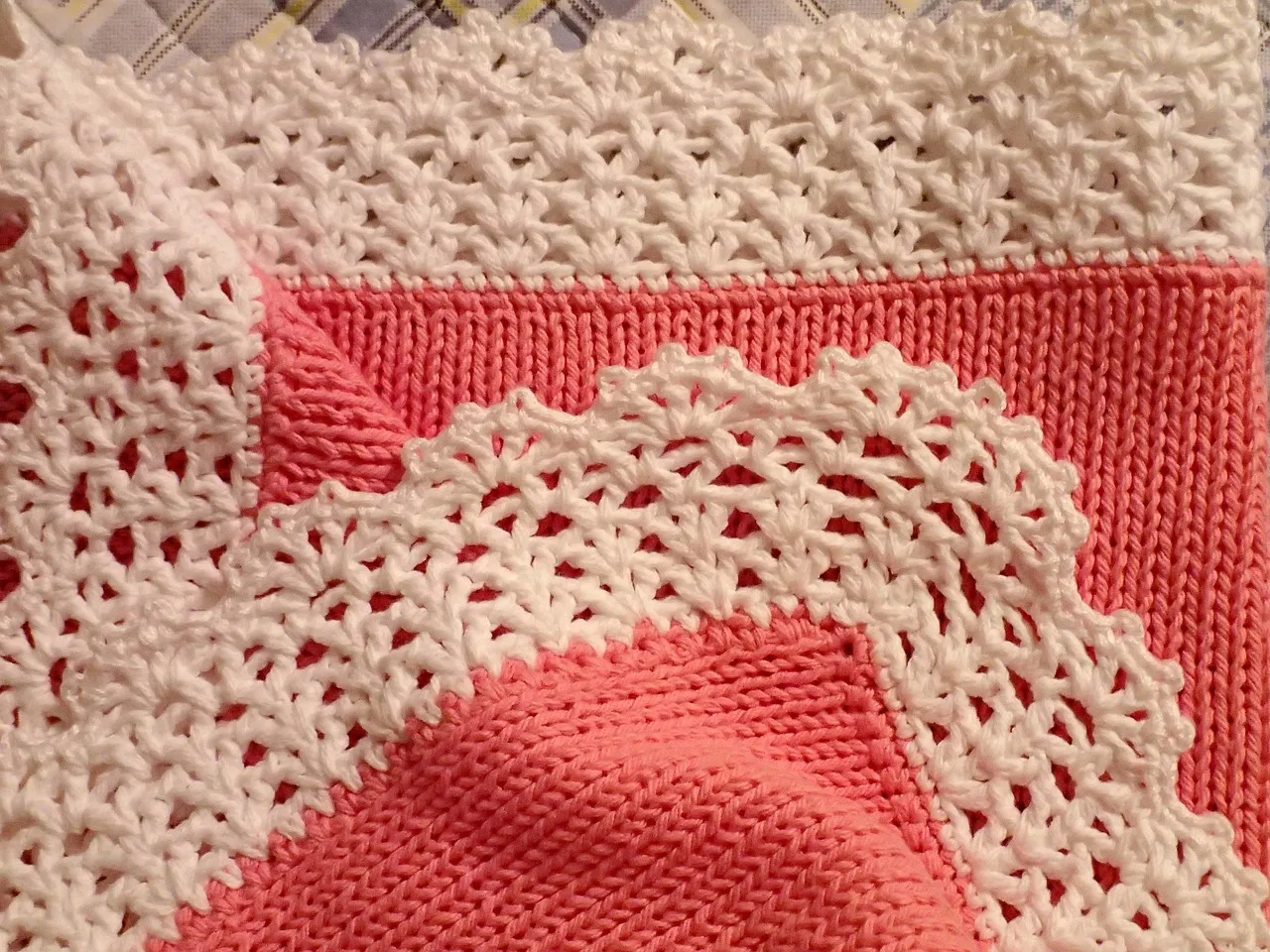 how to use crochet flowers on your scrapbook page;crochet flower scrapbook layouts; crochet flower page inspiration; using crochet flowers on layouts; yarn flower scrapbook embellishments; document memories using crochet flowers;